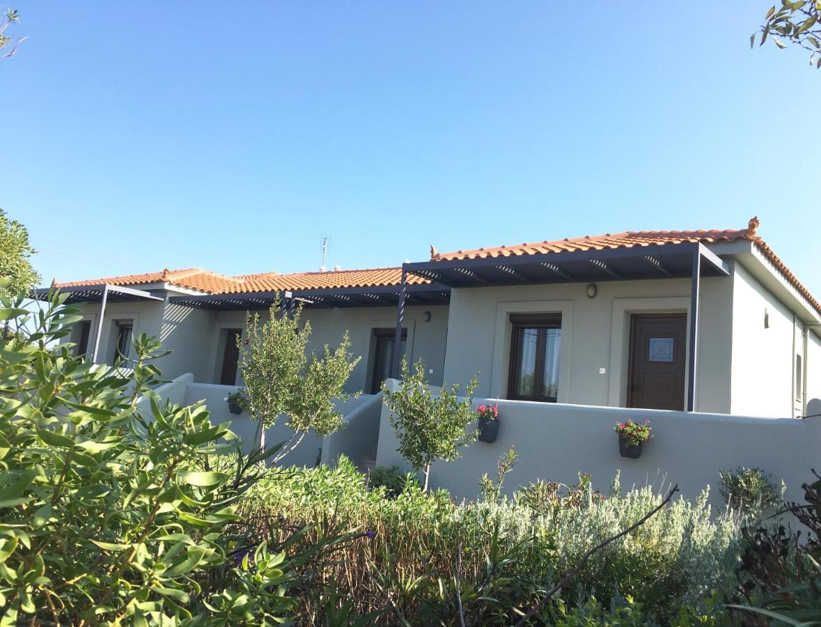 Caviro Apartment Moudhros ภายนอก รูปภาพ
