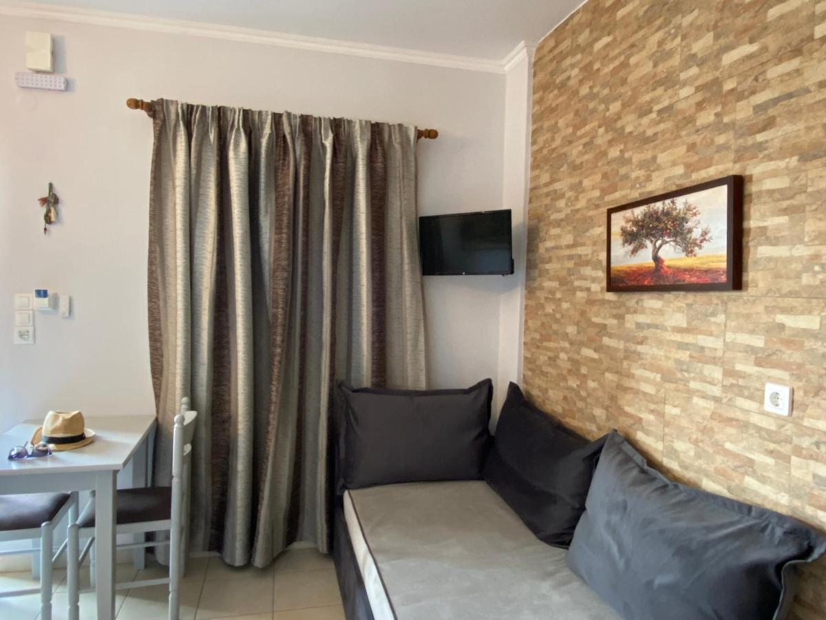 Caviro Apartment Moudhros ภายนอก รูปภาพ